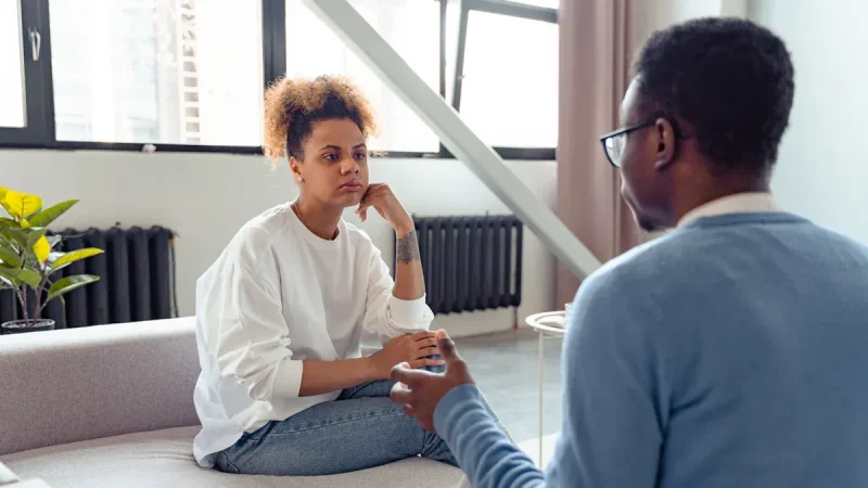 Watch Out for These 20 Relationship Red Flags Before It’s Too Late
