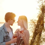 10 clever ways to use funny questions to break the ice on your first date